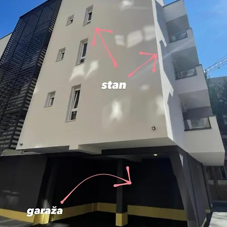 Apartman Apartment Tuzla דירה *